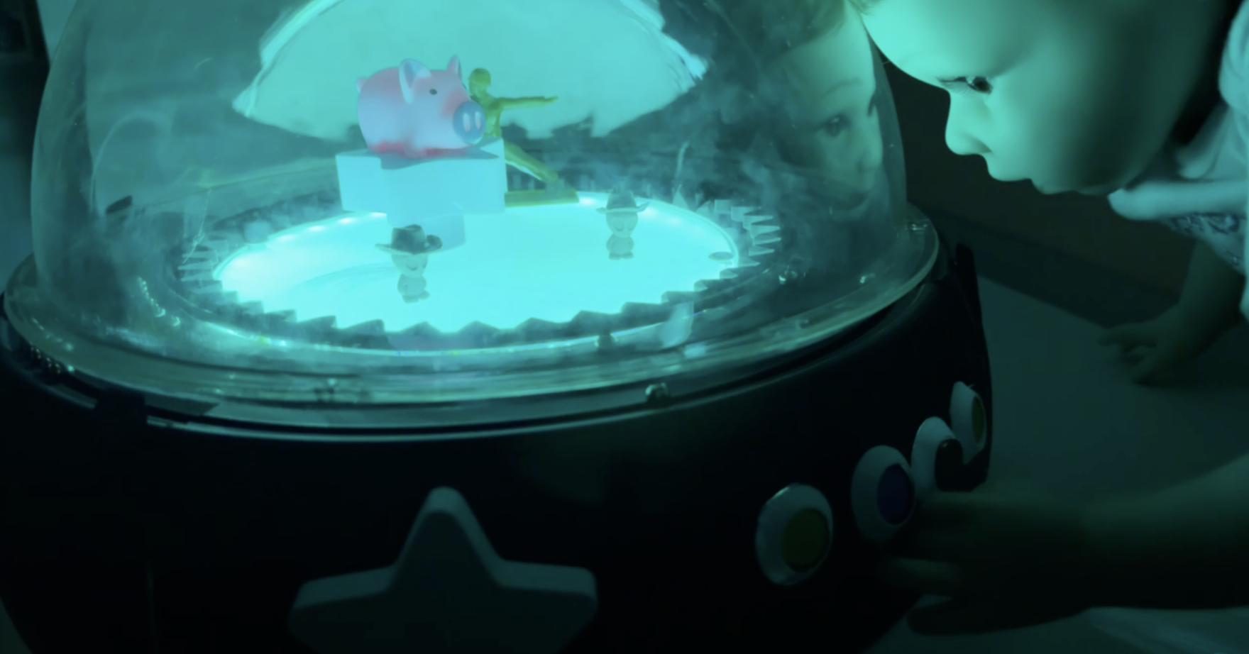 RGB color mixing feature